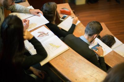 Infermieristica-crollo-delle-iscrizioni-professione-infermieristica-senza-futuro